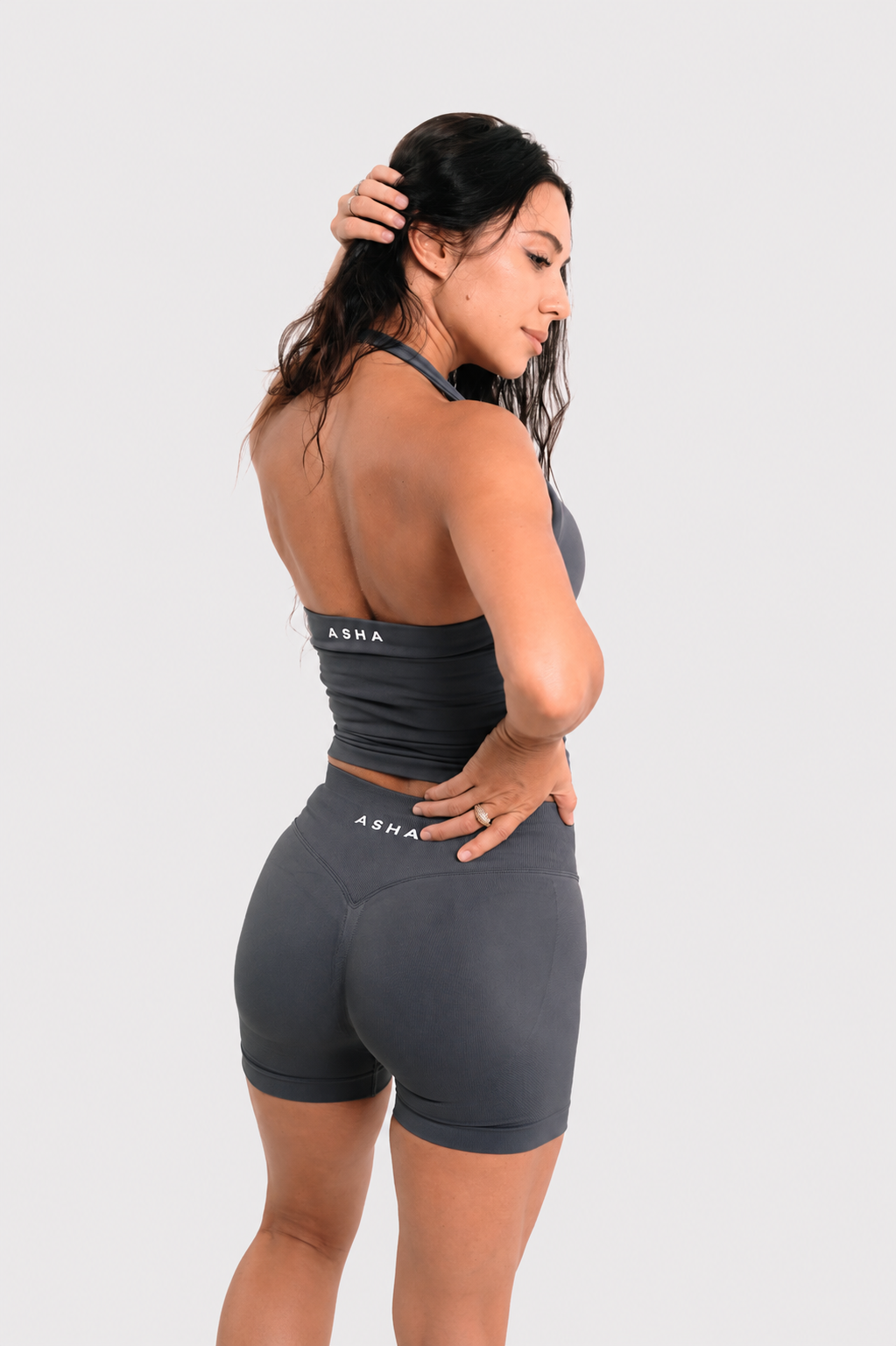 Contour Shorts - Graphite