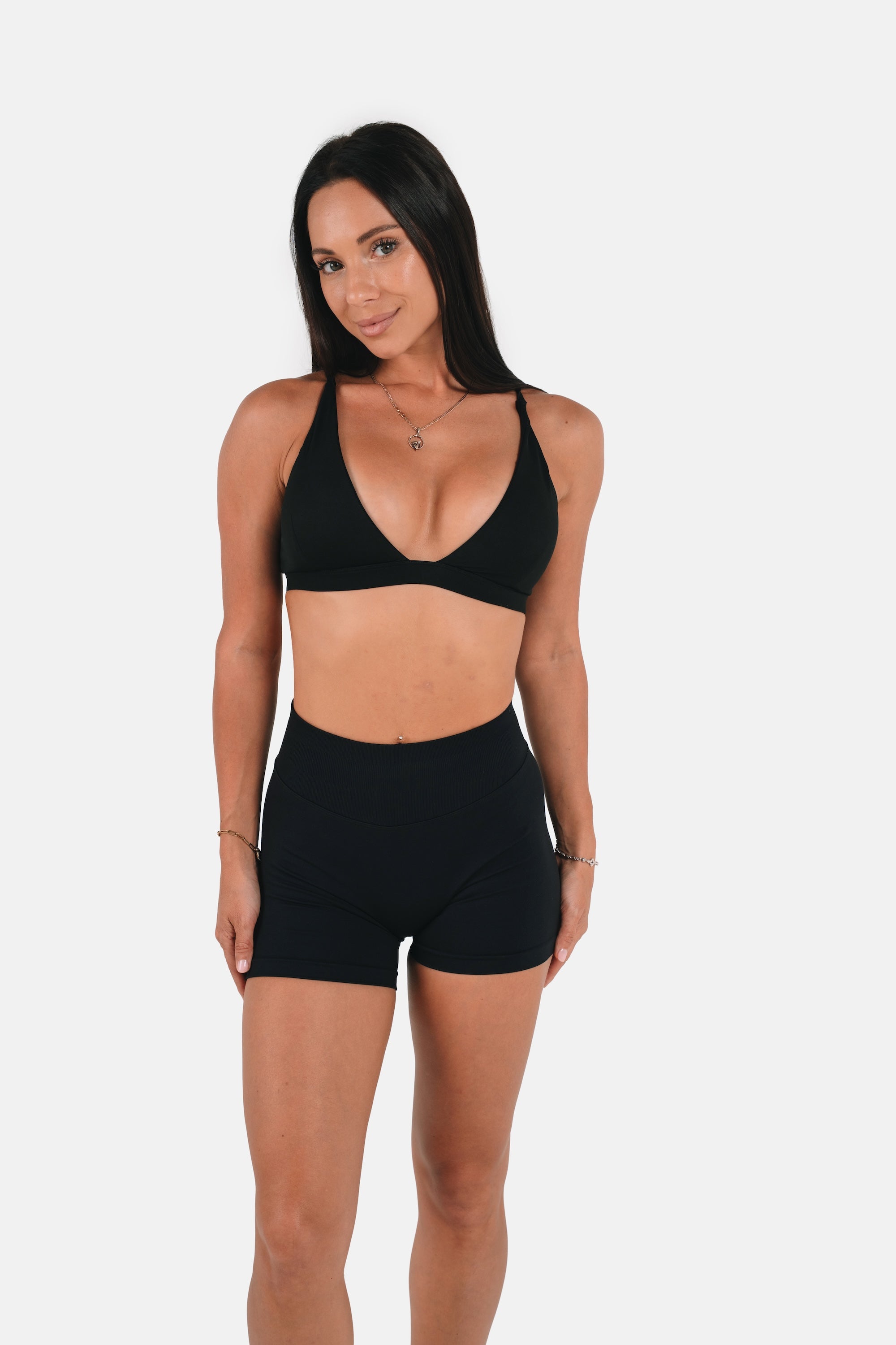 Form Crop - Black