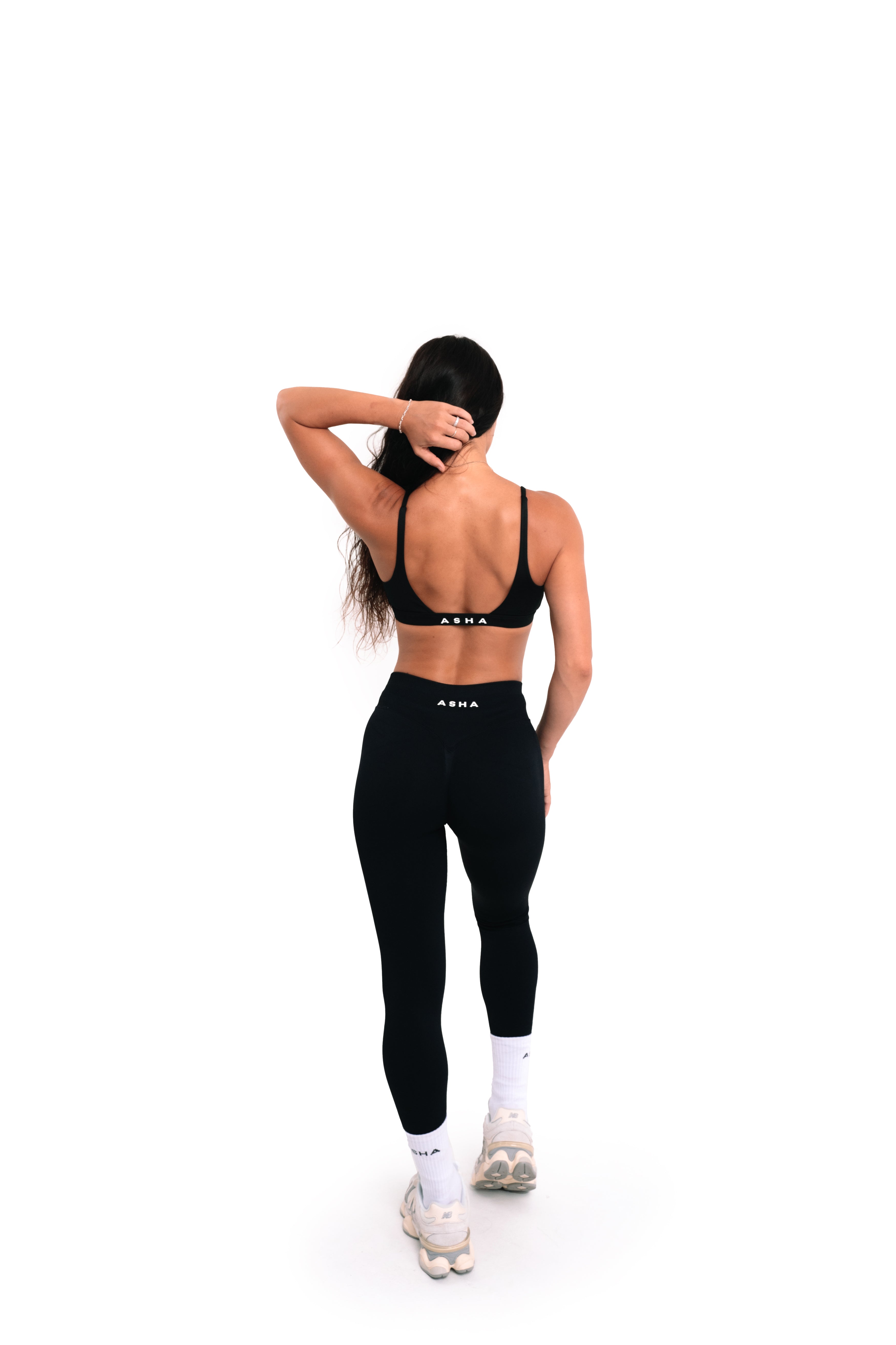 FORM CROP - BLACK